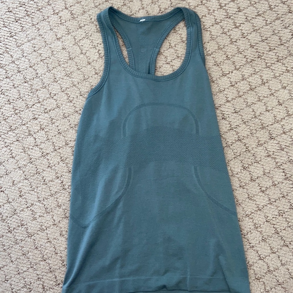 NOT SOLD ANYMORE! green lululemon swiftly tech tank top size 6